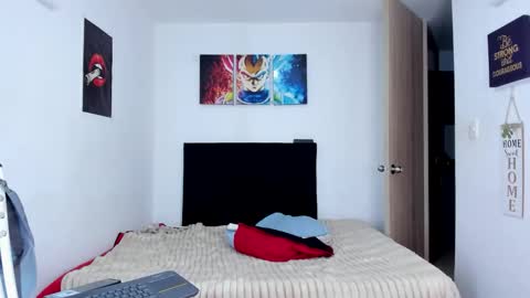 college_muscle_ass online show from April 6, 4:46 am