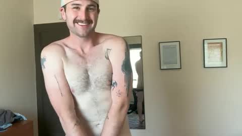 Snapshot of collegeboy417 chatting on September 22, 10:36 pm collegeboy417 online show from September 22, 10:36 pm