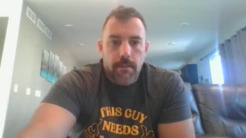 Just me online show from December 3, 4:11 pm