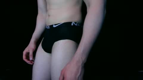 colossaltitann online show from April 15, 6:50 am