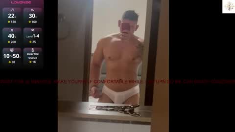 Snapshot of coltonmassif_ chatting on September 22, 11:53 pm coltonmassif_ online show from September 22, 11:53 pm
