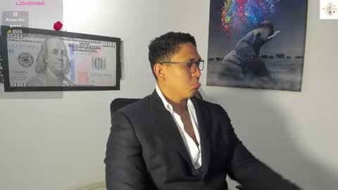 Snapshot of coltonmassif_ chatting on October 18, 4:38 am coltonmassif_ online show from October 18, 4:38 am