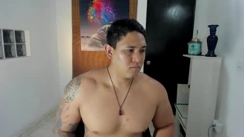 Snapshot of coltonmassif_ chatting on March 8, 2:55 am coltonmassif_ online show from March 8, 2:55 am