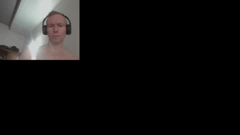 Snapshot of comecontrol chatting on October 19, 11:15 am comecontrol online show from October 19, 11:15 am
