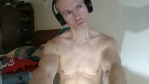 Snapshot of comecontrol chatting on October 7, 11:01 pm comecontrol online show from October 7, 11:01 pm