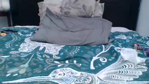 Comfortable bite online show from December 4, 5:12 pm