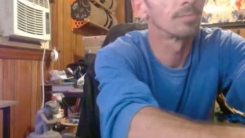 Nelson or ComicKing and sometime Peachy143 online show from April 8, 12:24 am