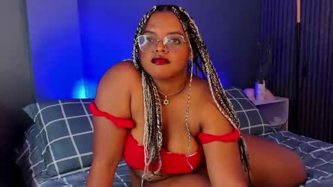 conielaurenth online show from February 10, 2:08 am