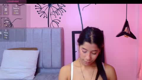 C O N N I E online show from September 18, 6:01 pm