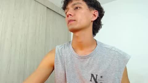 Connor online show from February 12, 9:51 pm