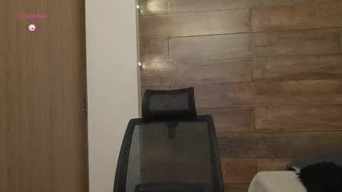 connor_h1 online show from February 12, 4:27 am