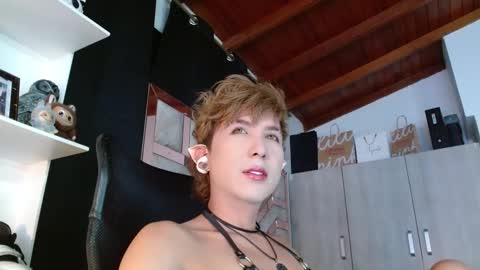 Snapshot of conny_bens chatting on October 9, 3:34 am conny_bens online show from October 9, 3:34 am