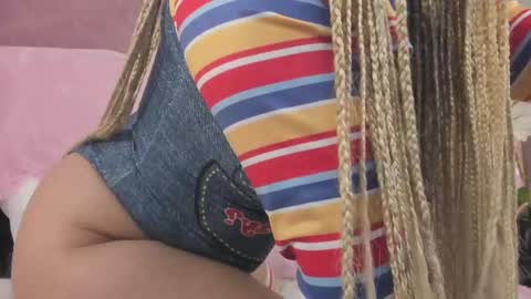 Snapshot of conny_curly chatting on September 29, 1:54 pm Conny online show from September 29, 1:54 pm