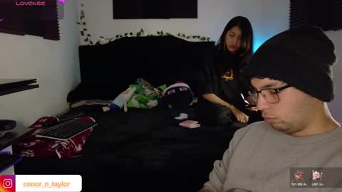 conor_taylor_ online show from December 19, 1:39 pm