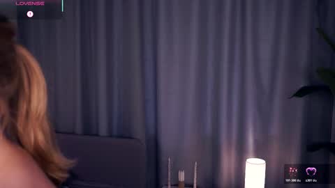 Hello im Sofia Welcme to my room .More hugs and kiss for you online show from October 20, 7:13 am