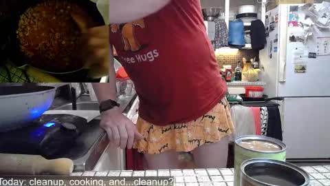 Cookie - I do cooking streams occasionally. Next stream  online show from December 5, 7:11 pm