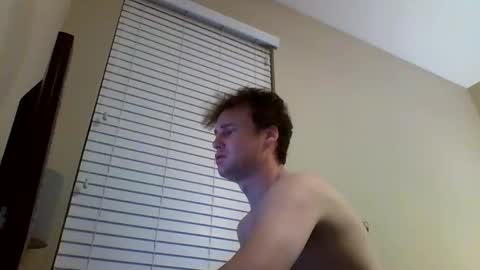 cooldude122222 online show from February 14, 4:37 am