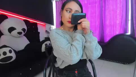 Snapshot of coral_gibson chatting on September 9, 1:33 pm Coral online show from September 9, 1:33 pm