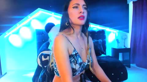 Snapshot of coral_gibson chatting on February 20, 7:08 pm Coral online show from February 20, 7:08 pm