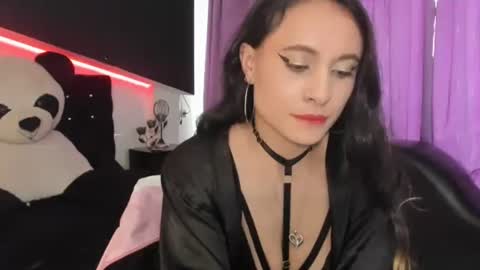 Snapshot of coral_gibson chatting on October 18, 4:55 pm Coral online show from October 18, 4:55 pm