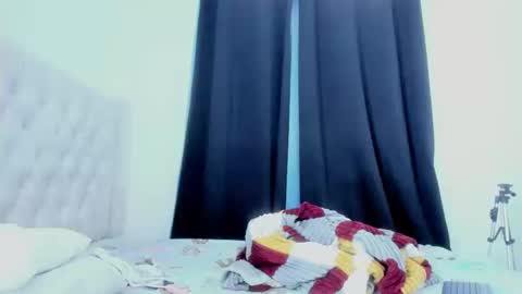 Snapshot of coralinej0nes chatting on September 16, 2:20 pm Coraline online show from September 16, 2:20 pm