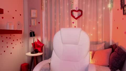 Snapshot of coralinericce_ chatting on March 7, 5:07 am Coral Stefani online show from March 7, 5:07 am