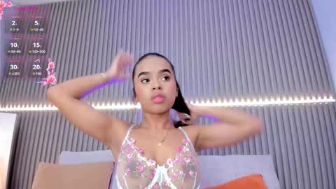 Snapshot of coralineross_ chatting on September 24, 11:06 am coralineross_ online show from September 24, 11:06 am