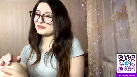 Elisheva online show from March 22, 2:54 pm