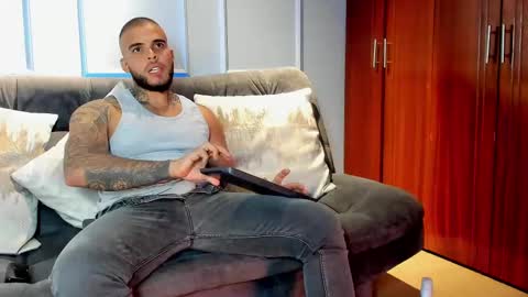 DaveMonsalve online show from September 10, 3:13 pm