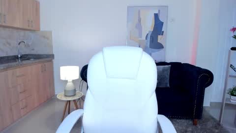 Snapshot of corina_white chatting on September 19, 12:31 pm Corina White online show from September 19, 12:31 pm