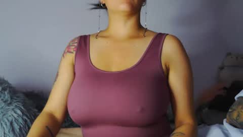 Snapshot of countessofthenight69 chatting on October 5, 6:33 am Emma steffano fraggacci online show from October 5, 6:33 am