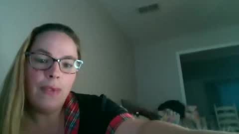 Snapshot of countrylovin2018 chatting on September 18, 1:59 pm Fallen Angel 21 online show from September 18, 1:59 pm