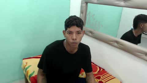 Snapshot of couple_sex22 chatting on September 25, 2:07 am kloe matias online show from September 25, 2:07 am