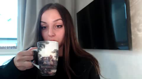 Snapshot of courtney_lux chatting on October 15, 2:18 pm Courtney online show from October 15, 2:18 pm