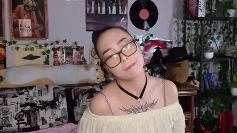 Yuna online show from November 13, 8:44 pm