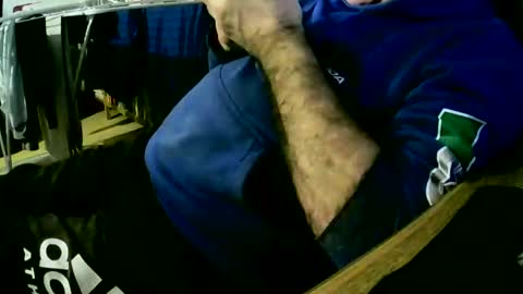 Snapshot of coyote017 chatting on February 18, 11:11 am coyote017 online show from February 18, 11:11 am