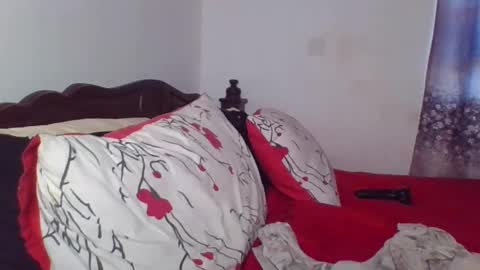 Erykah online show from December 8, 1:14 pm