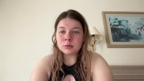 Snapshot of crave_elise chatting on September 28, 1:09 pm Elise online show from September 28, 1:09 pm