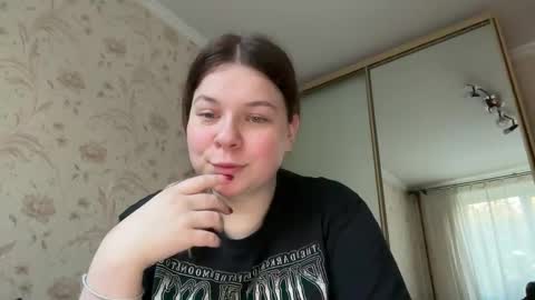 Snapshot of crave_elise chatting on September 26, 12:57 pm Elise online show from September 26, 12:57 pm
