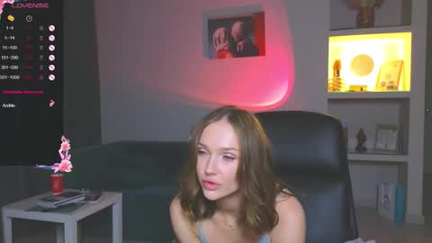 lucy online show from November 22, 2:26 pm