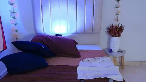 Snapshot of crazy_b00bs chatting on September 19, 3:49 pm 00 online show from September 19, 3:49 pm