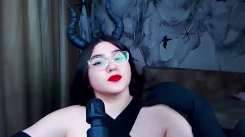 Crazy Bunya online show from October 18, 2:32 pm