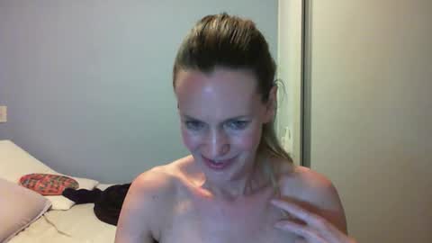 Anny online show from October 19, 12:37 am