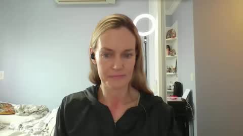 Anny online show from February 9, 11:03 am