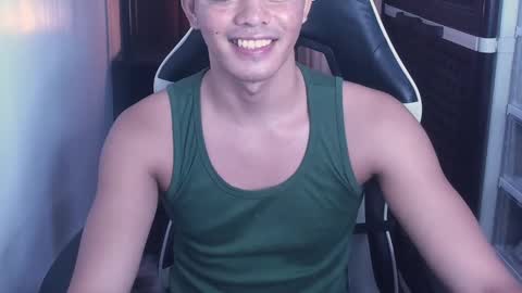 Snapshot of crazyasiancum chatting on February 10, 10:42 am Zion online show from February 10, 10:42 am