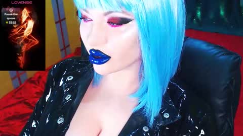 Roxy online show from February 5, 3:26 pm