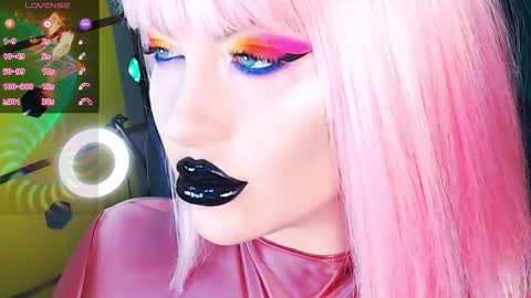 Roxy online show from September 9, 3:12 pm