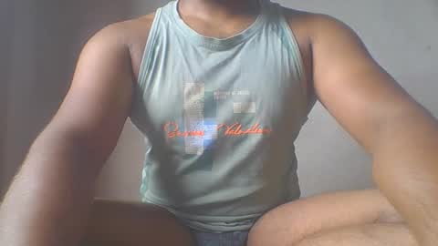Snapshot of crazzy_booy chatting on September 22, 4:27 am crazzy_booy online show from September 22, 4:27 am