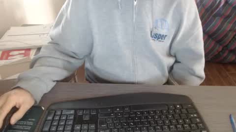 Snapshot of creamormilk chatting on October 1, 5:56 pm Creamormilk online show from October 1, 5:56 pm