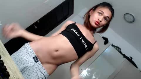 Delilah online show from November 29, 5:42 pm